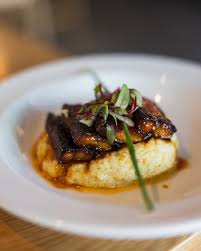 The Oak House signature dishes Pork Belly
Salmon Oscar
Tomahawk Pork Chop